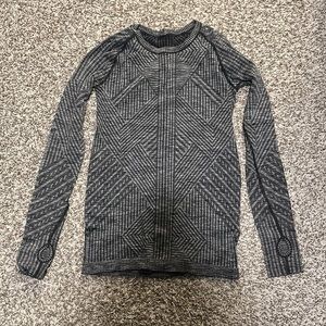 Lululemon runners pullover